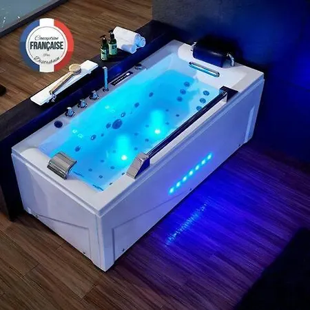 Blue Room, Kitchenette Couette-café Chaumont (Haute-Marne)